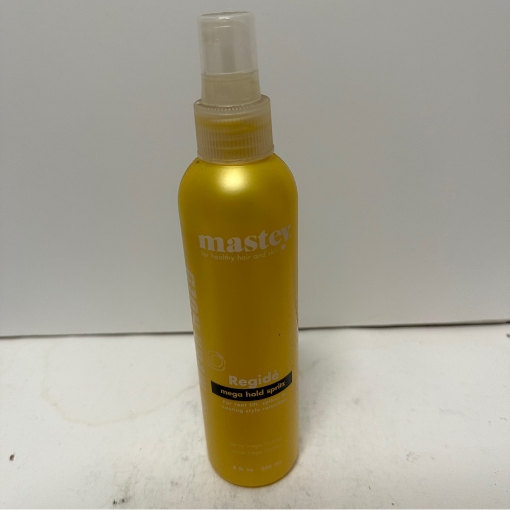 Mastey Regide Mega Hold Spritz 8 OZ HTF